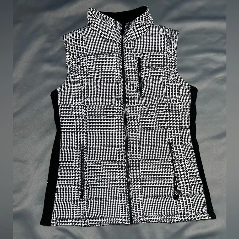 Calvin Klein quilted puffer vest - Picture 1 of 6